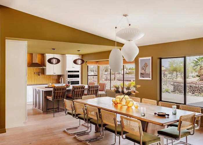 Holiday home Luxury Mega Compound Heated Pools Scottsdale