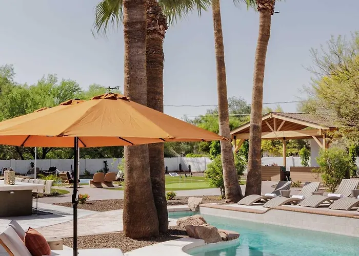 Luxury Mega Compound Heated Pools * Scottsdale