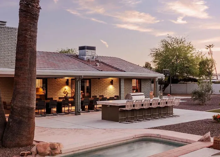 Luxury Mega Compound Heated Pools *