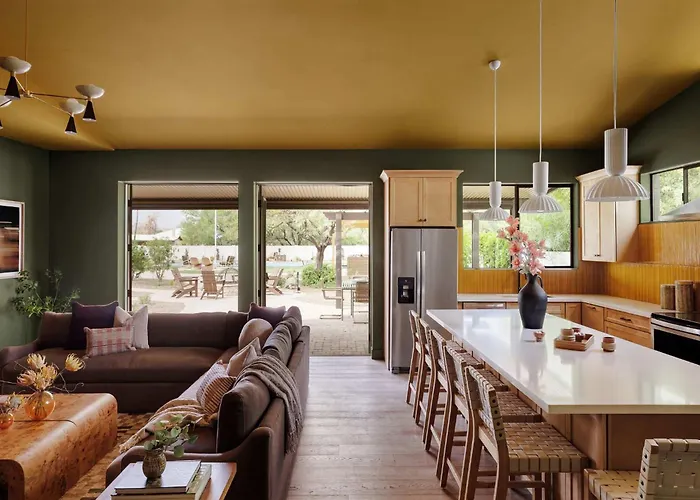 Luxury Mega Compound Heated Pools Holiday home Scottsdale