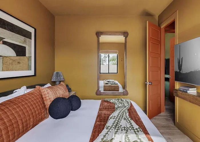 Luxury Mega Compound Heated Pools Holiday home Scottsdale
