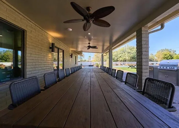 Luxury Mega Compound Heated Pools Holiday home Scottsdale