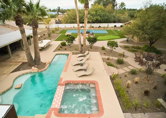 Luxury Mega Compound Heated Pools * Scottsdale