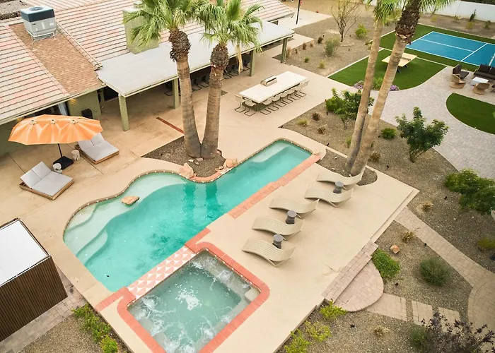 Luxury Mega Compound Heated Pools Holiday home