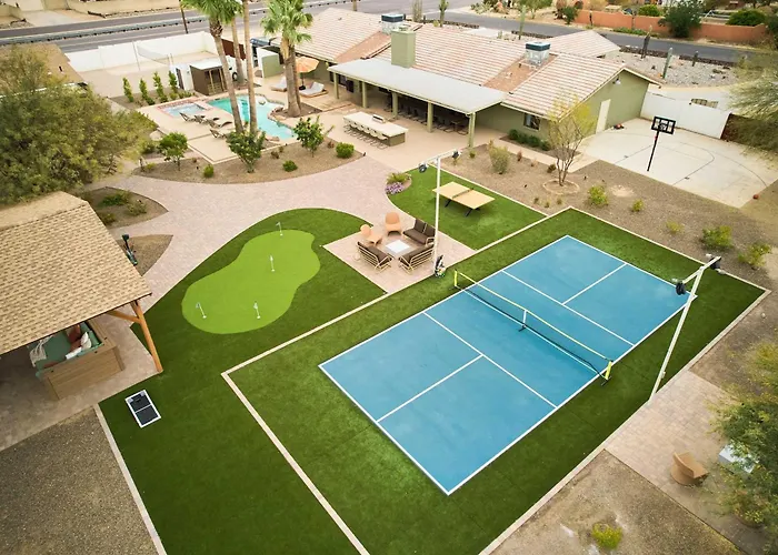Luxury Mega Compound Heated Pools * Scottsdale