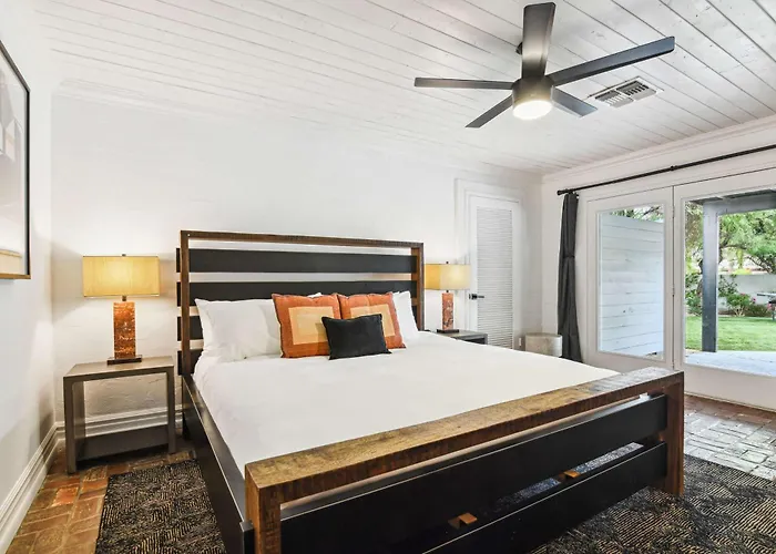 Luxury Mega Compound Heated Pools Holiday home